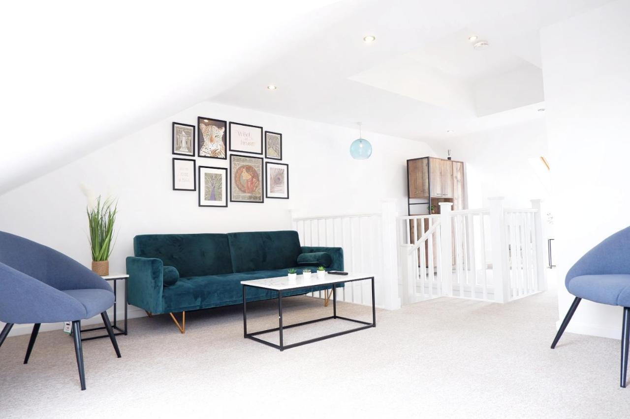 Comfortable And Cozy 4-Bedroom House Near The Hospital Cambridge Exterior foto