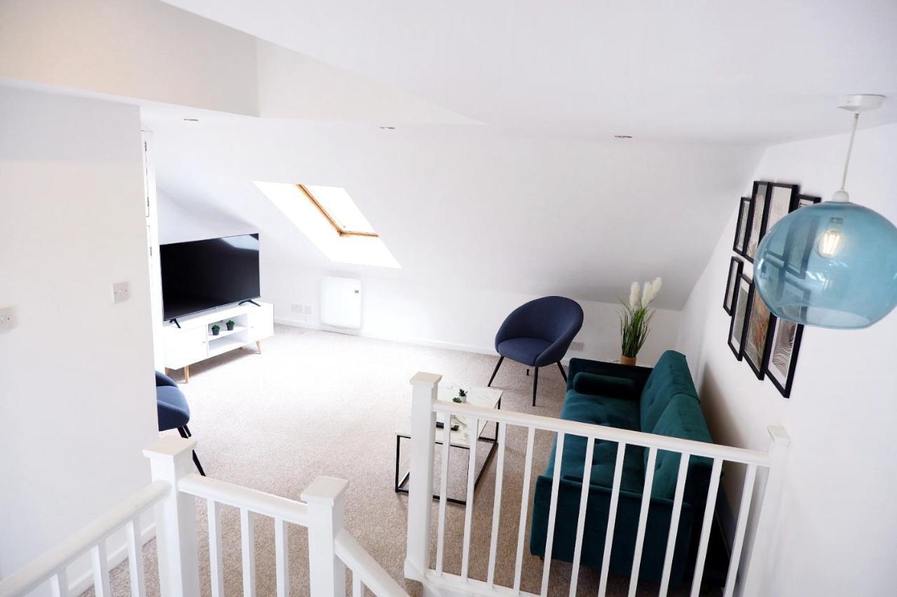 Comfortable And Cozy 4-Bedroom House Near The Hospital Cambridge Exterior foto